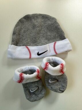 Nike Gray & White Baby Baseball Beanie and Booties Set